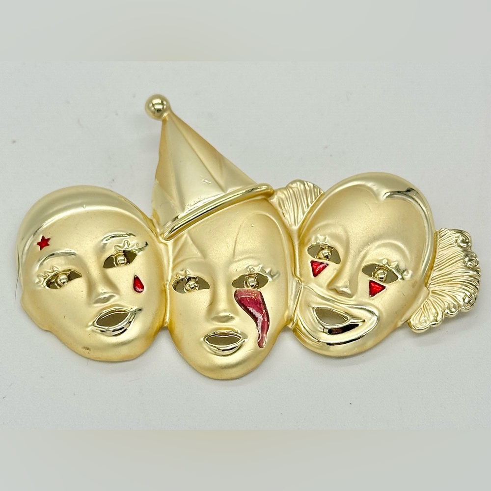 Vintage AJC Gold Tone Clown Trio Brooch Pin Figural Satin Finish